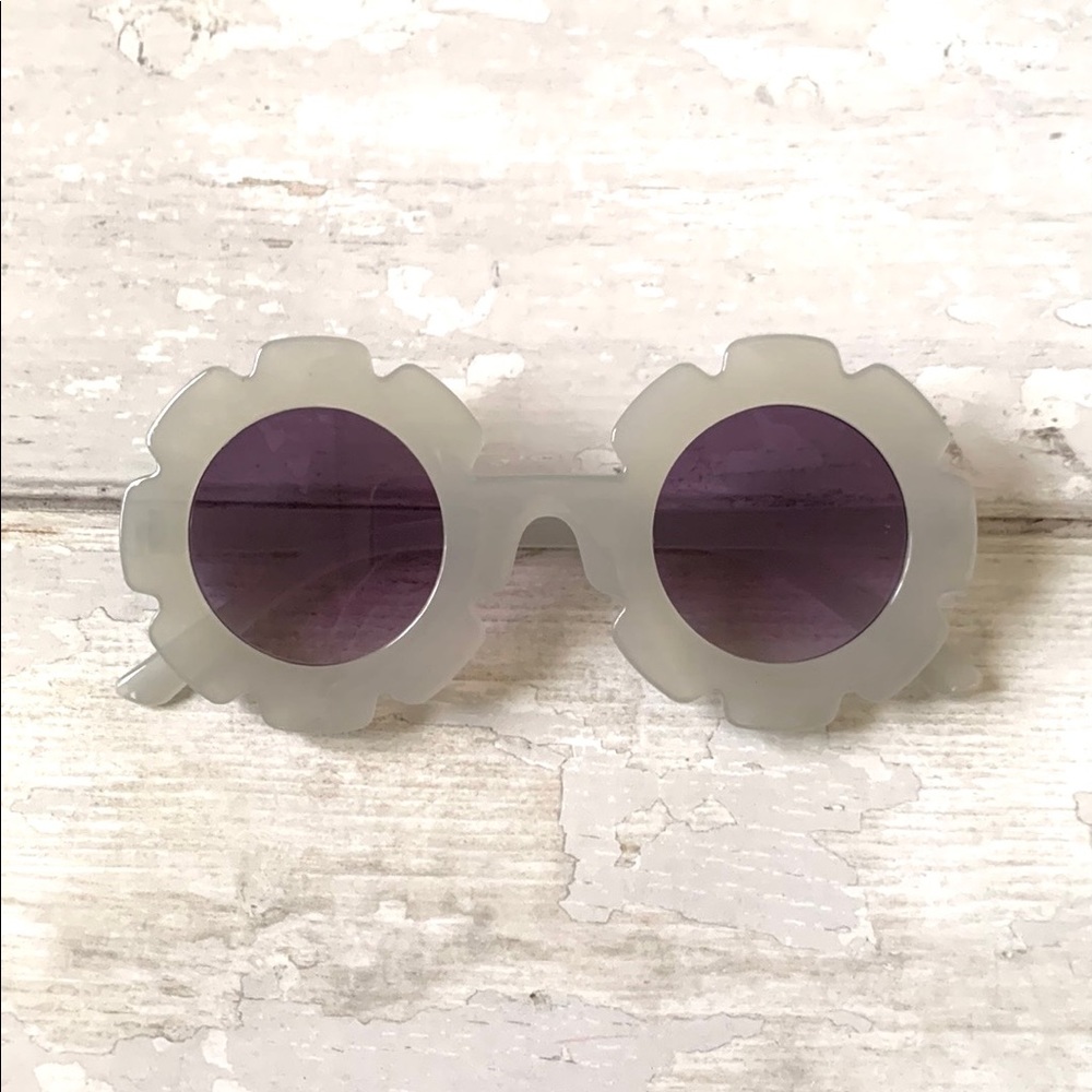 BabyGap Flower Sunglasses Clear Frames UV 400 Protection Girls Summer Gap NEW